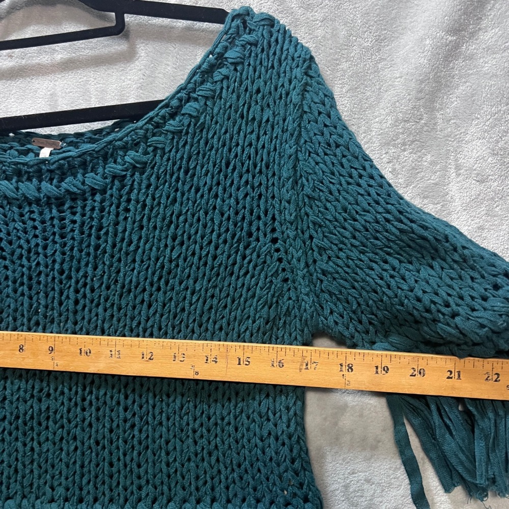 Free People Boho Teal Green Chunky Knit Fringe Sweater Boho Scoop Neck Size S - Picture 4 of 7